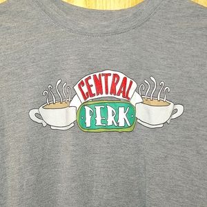 👭FRIENDS shirt, size XS